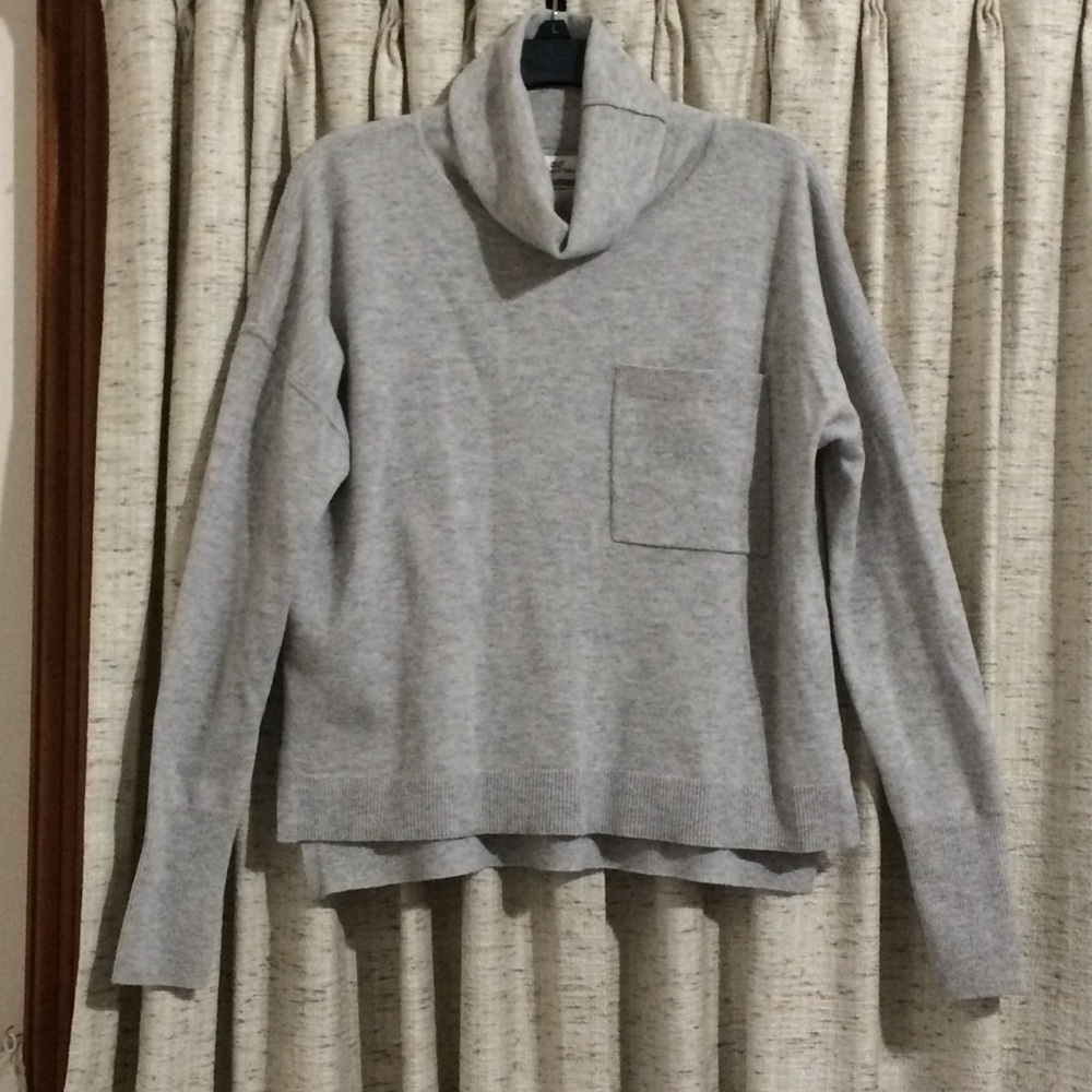 Vineyard Vines Wool & Cashmere Blend Roll Neck Pocket Sweater